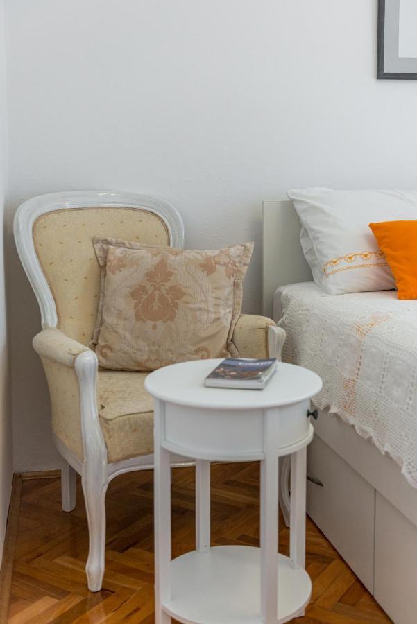 Apartment Lovely